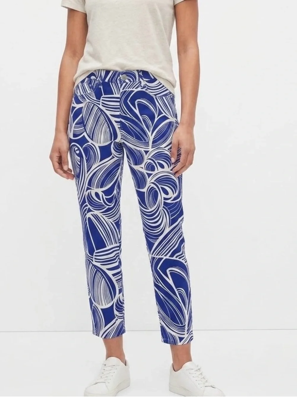CHICO’S So Slimming Blue & White Abstract Cropped Ankle Jeans Pants — #LHP